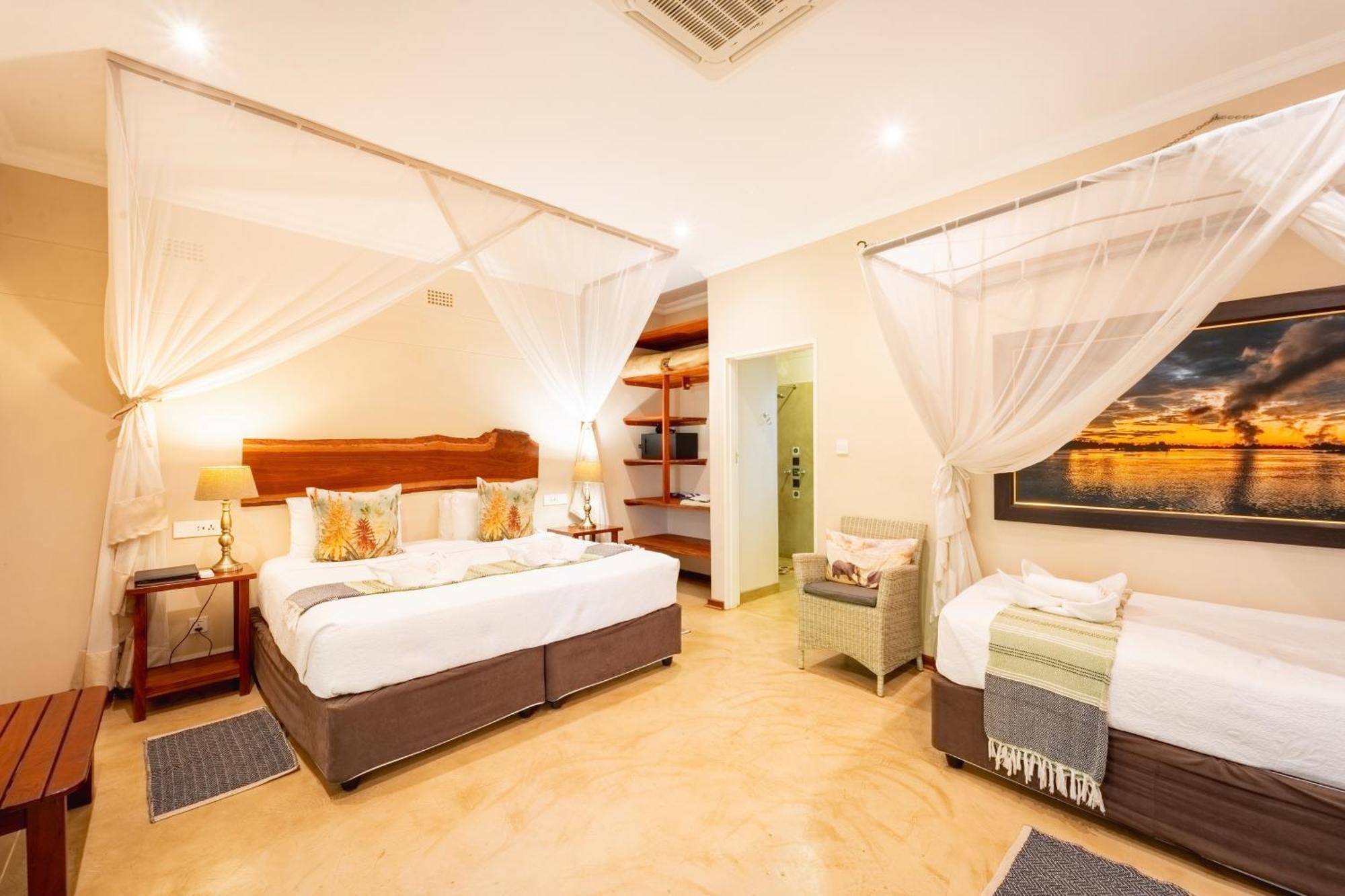Bayete Guest Lodge Air Terjun Victoria Bagian luar foto