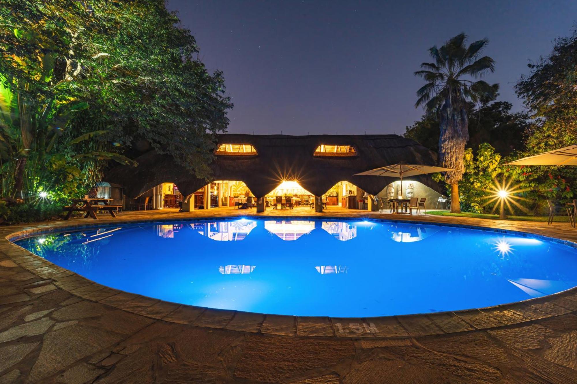 Bayete Guest Lodge Air Terjun Victoria Bagian luar foto