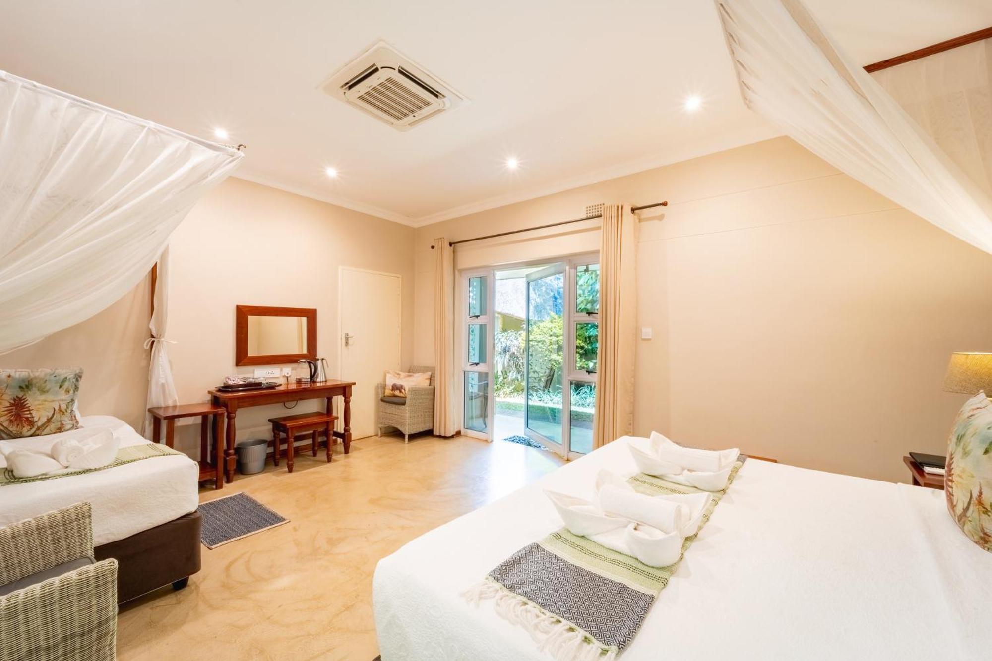 Bayete Guest Lodge Air Terjun Victoria Bagian luar foto